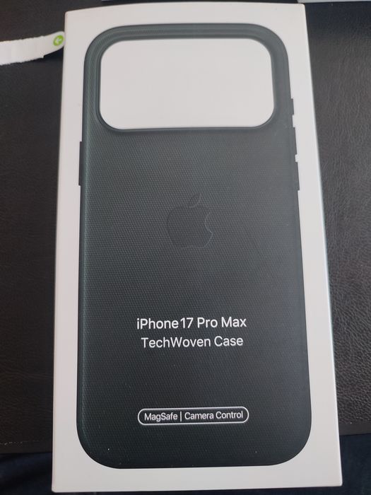 Cadou husa Pachet doua huse iPhone 17 Pro Max/18 Pro Max TechWoven/UAG