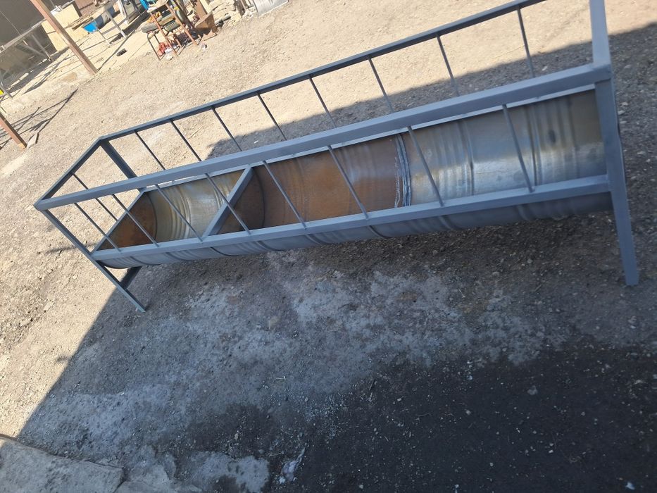 Продам кормушку на 20 голов