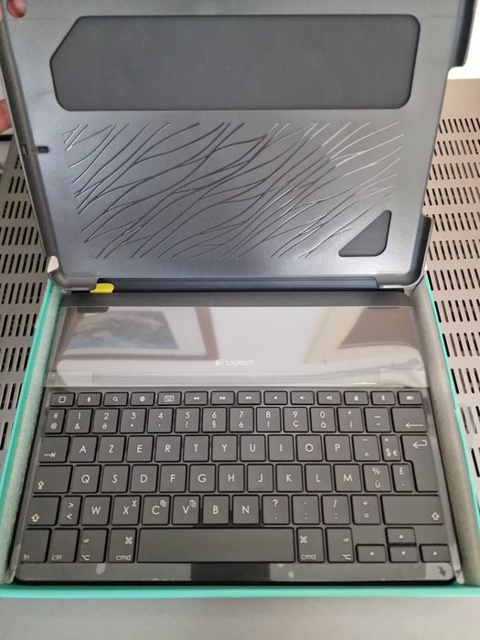 Tastatura cu husa Logitech Canvas pentru iPad Air / 920-007286