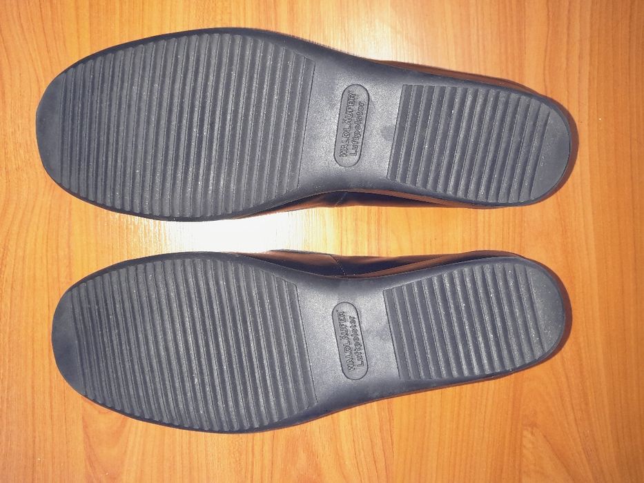 Pantofi din piele pt. femei nr. 41,5