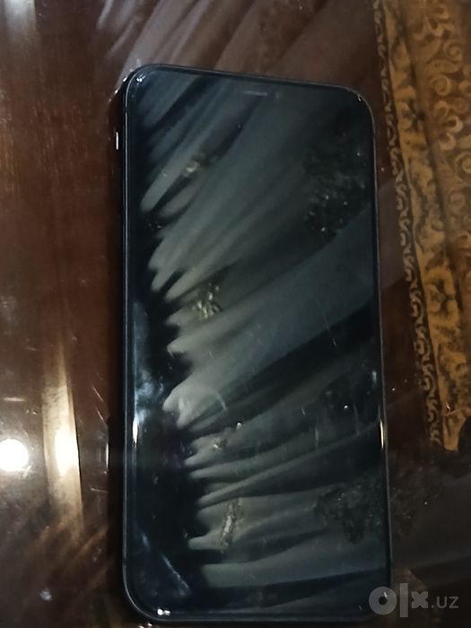 Iphone 11 64 sotiladi