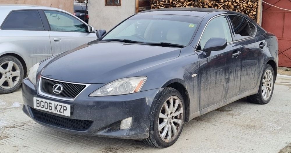 Portiera Lexus IS220D Aripa Lexus, Stop Lexus Piese Lexus IS220D