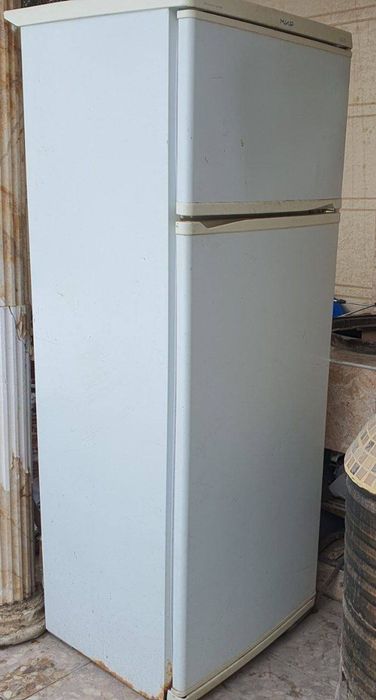 Холодильник бор сотилади арзонга