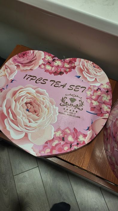 Чайный сервиз на 6 персон