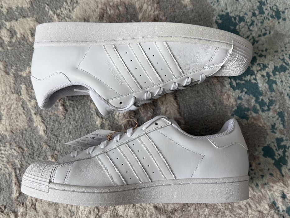 Продам кеды адидас оригинальные