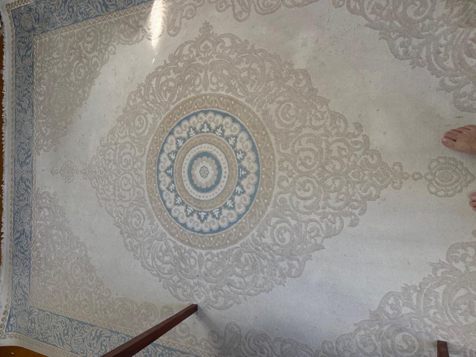 Ковер красивый 2,5*3,5