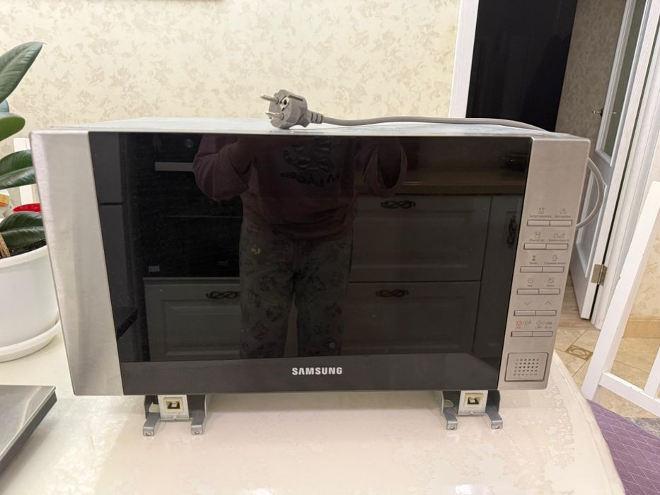 Продам микроволновку