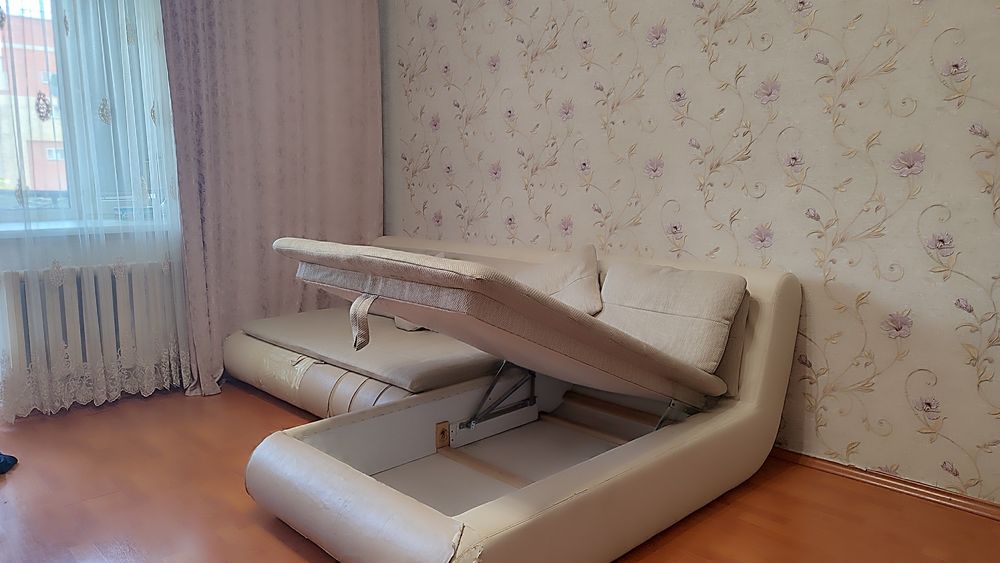 Продам угловой диван