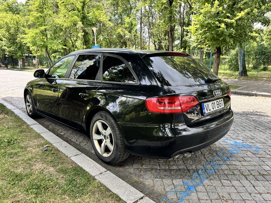 Audi A 4 B 8, model EXCLUSIV, hidramata, motor 2.0 CAGA 143 cai