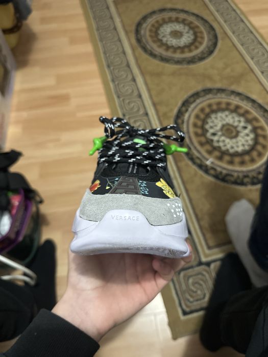 versace chain reaction