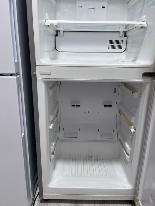 Холодильник Samsung