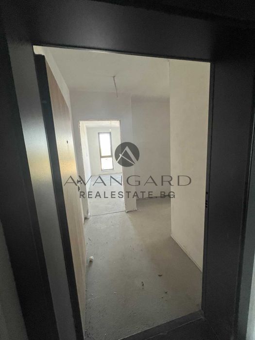 оф.21529 Тристаен апартамент / Кършияка