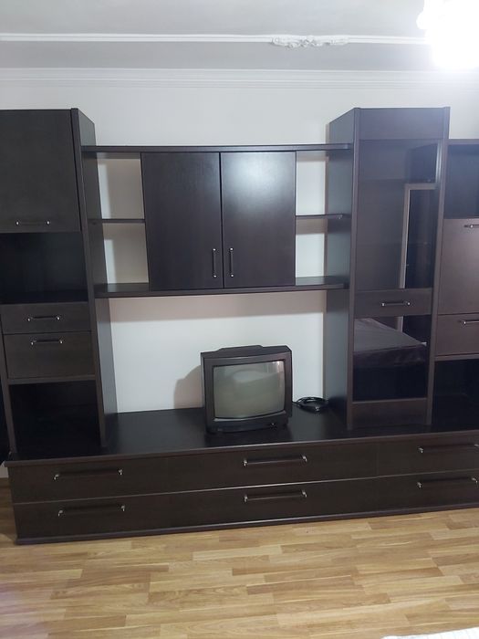 100 lei camera regim hotelier apartament 2 camere etaj 1 decomanda