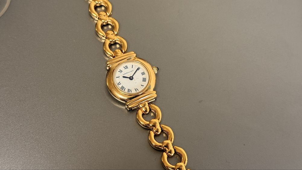 Hamilton dama quartz superb