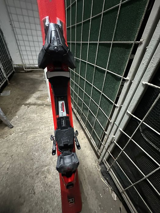 Schiuri Atomic Redster RTI 147 cm cu Bete