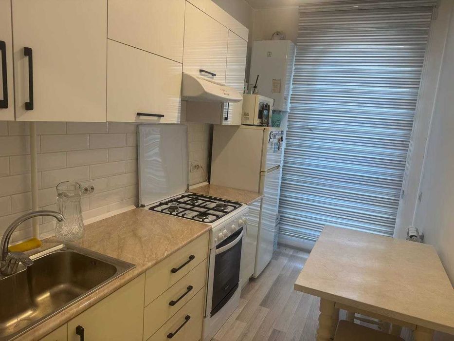 Срочно сдам в аренду 1 комнатную квартиру ассалом сохил