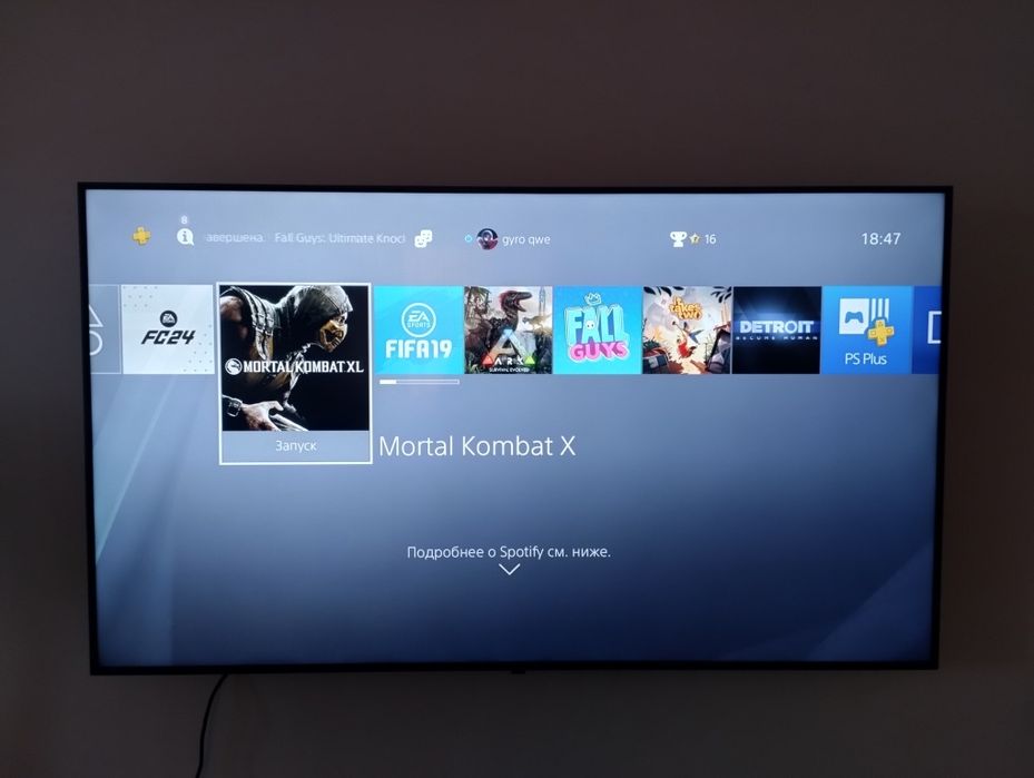 Playstation 4 + 6 игр