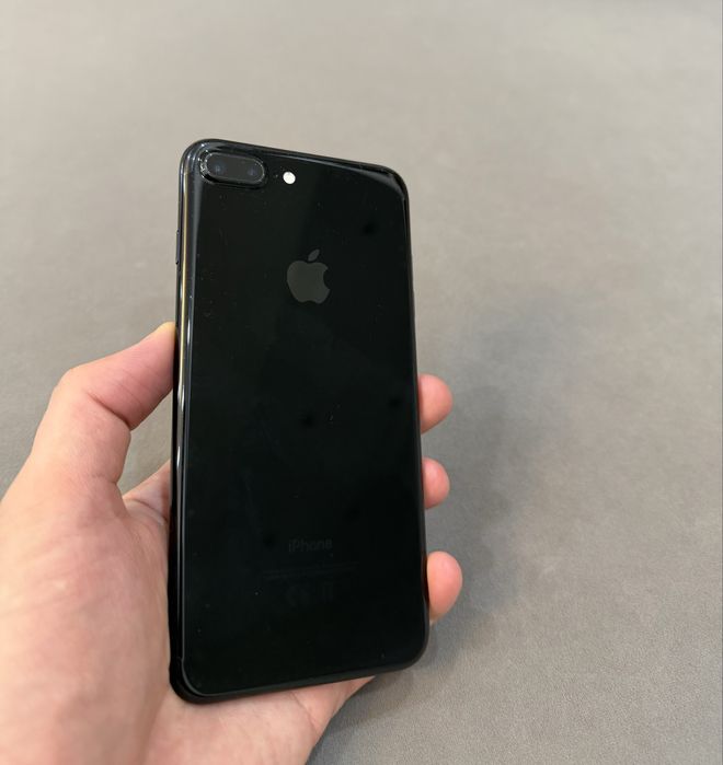 Продам Iphone 7 plus