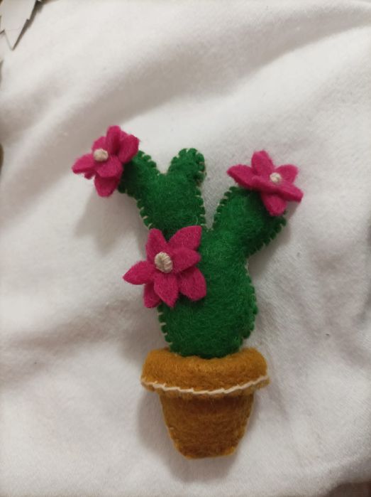 Продаю ручной изделия