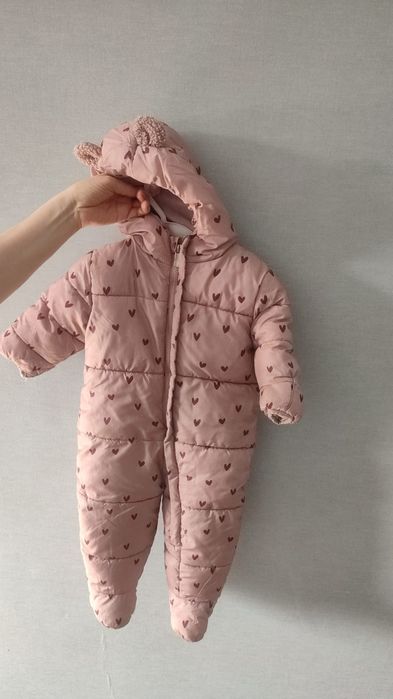 Продам комбинезоны детские