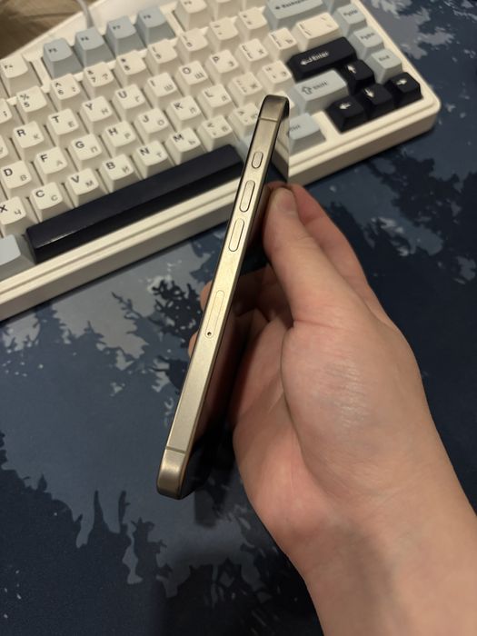 iPhone 15 pro, 128gb, sim+ esim