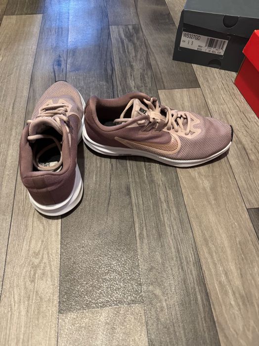 Обувки неизползвани