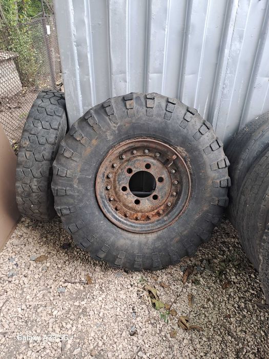 джанти 22.5 х 9.00 и гуми за камион 385/65/22,5 - 215/75 R 17.5