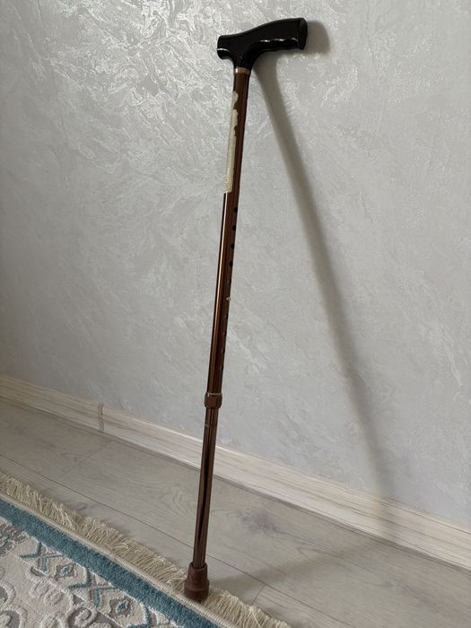 Продам трость ( трость для ходьбы)