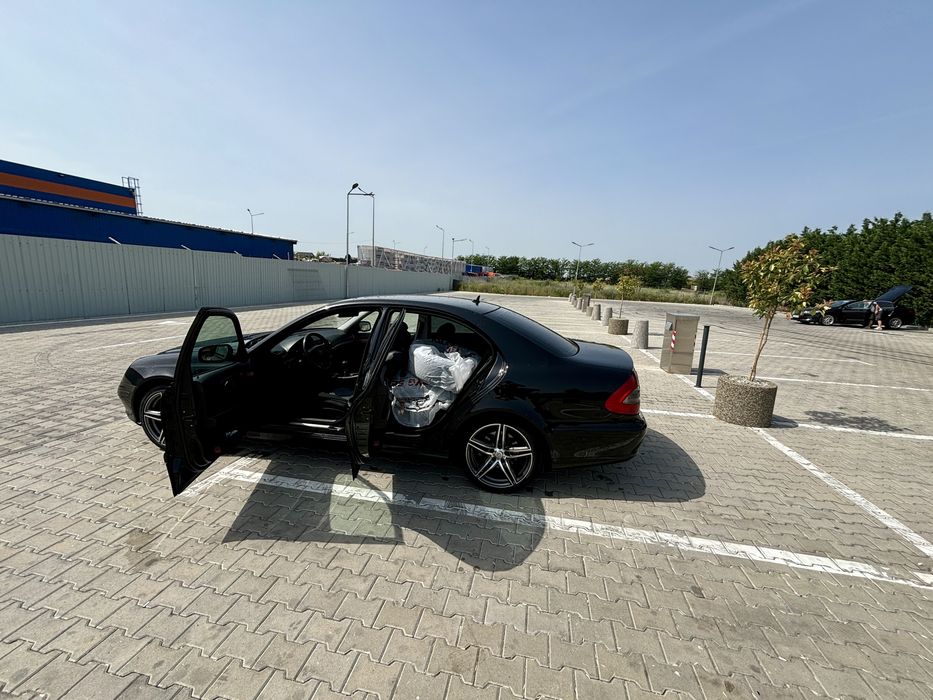 MERCEDES-BENZ E-Class 2009 — imagine 18