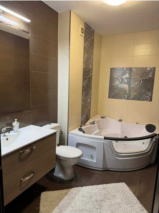 Chirie ap. Lux , studio 1 camera ARED