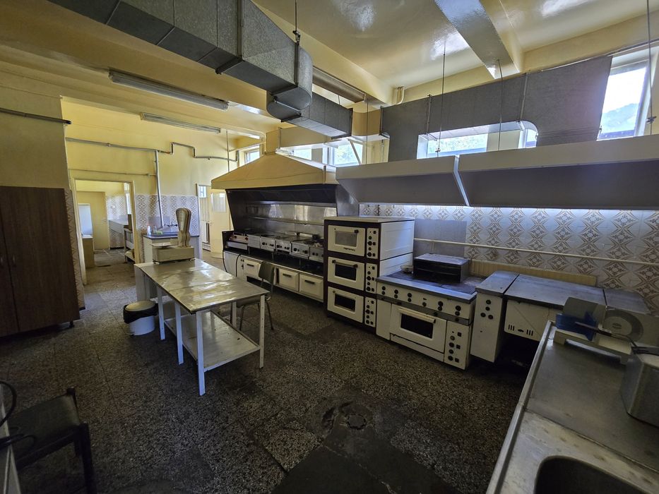 Хотелски комплекс , с. Горно Изворово, общ. Казанлък,  обл