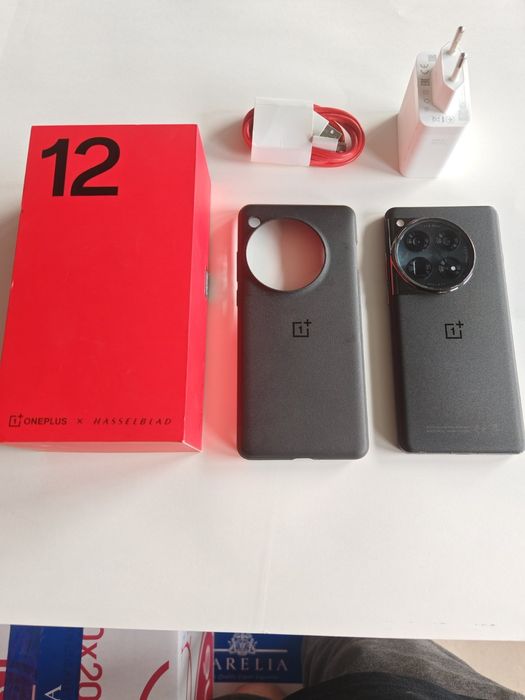OnePlus 12 12/256GB