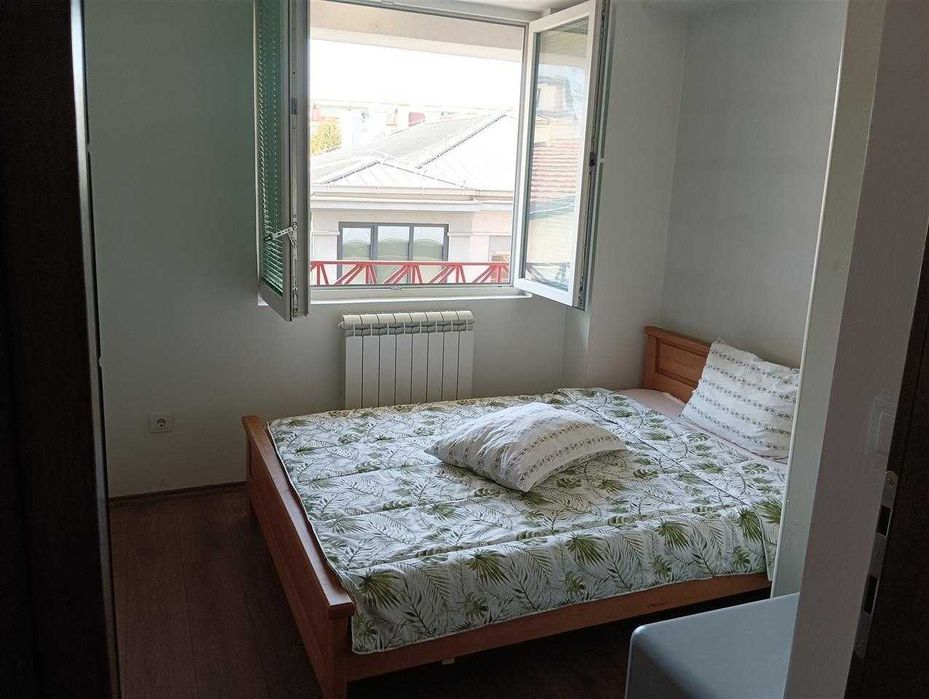 Дава се под наем Тристаен апартамент в Пловдив, Младежки Хълм - 86 кв.м за 377.4 € - Снимка #1