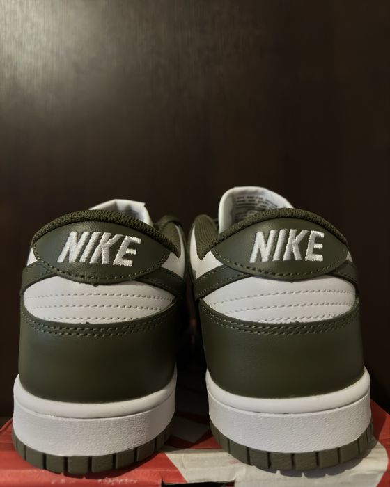 Nike Dunk Low "Medium Olive"