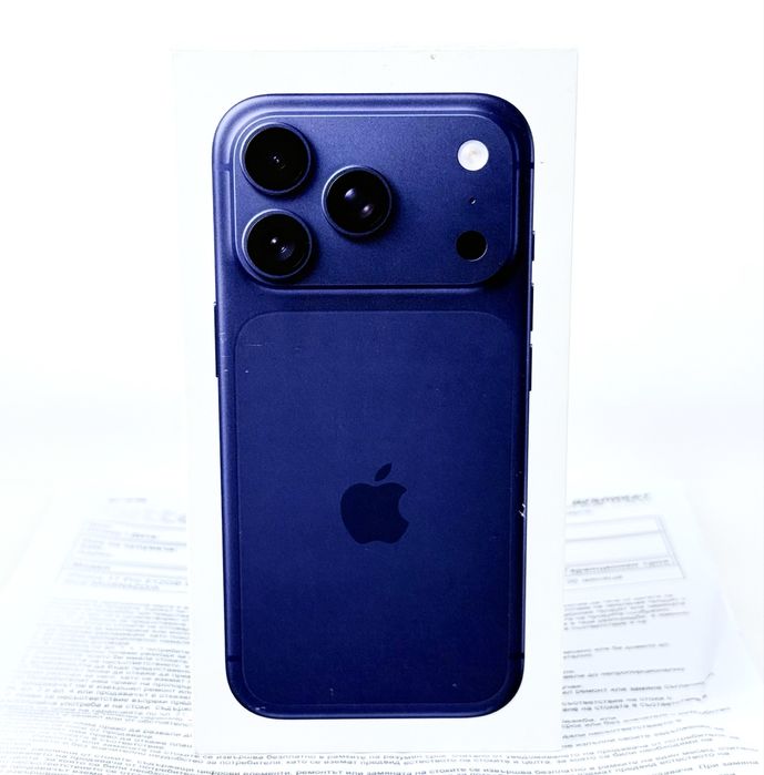 НАЛИЧЕН! Apple iPhone 17 Pro 512GB Deep Blue 3г. Гарания!