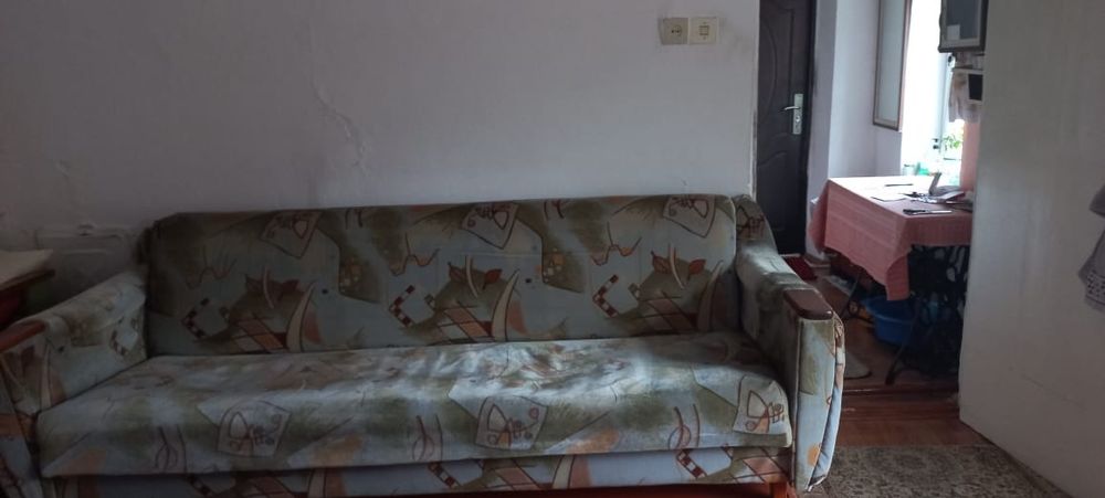Старый диван бесплатно