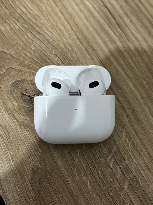 продам airpods 3