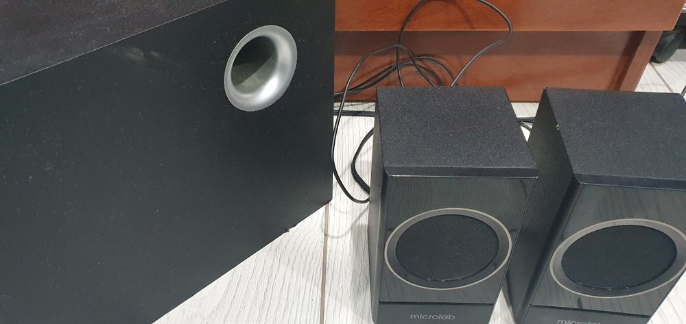 Колонки с сабвуфером Микролаб