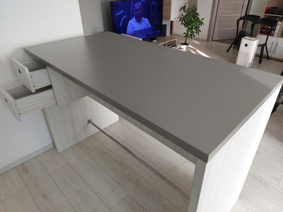 Masa inalta bucatarie/living