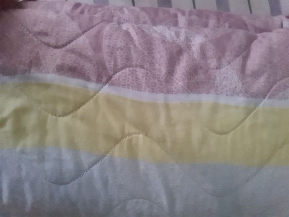 Плед на койку,накидка