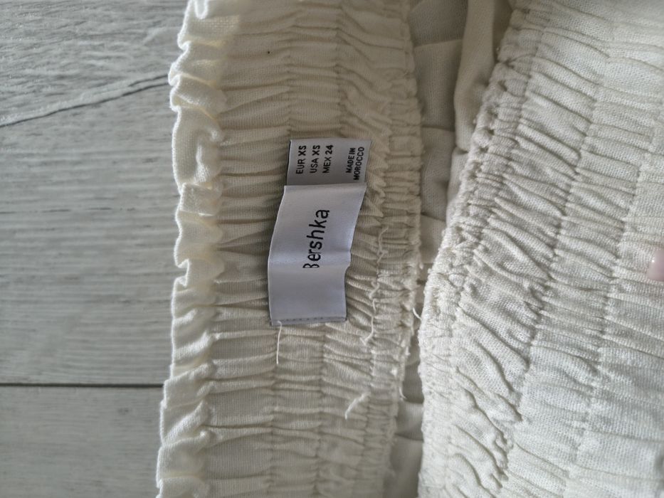 Къси панталонки Zara, Bershka xs