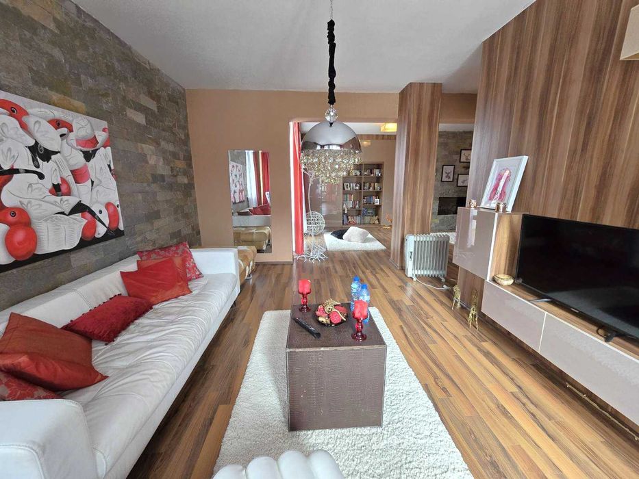 Просторен двустаен апартамент в St George Ski & Holiday, Банско