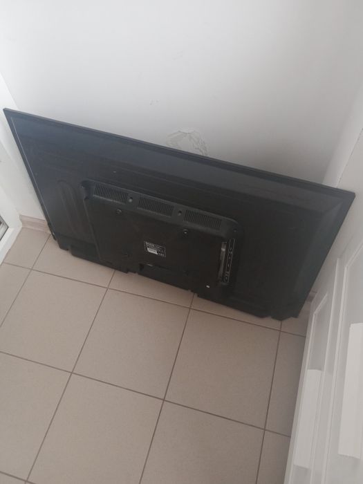 Телевизор на запчасти