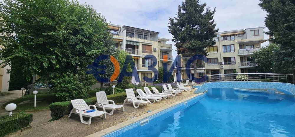 Апартамент с 2 спални в комплекс Глобал Сити, Несебър, България, 95 кв