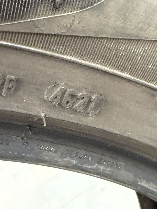 225/55/19  летний шины Pirelli