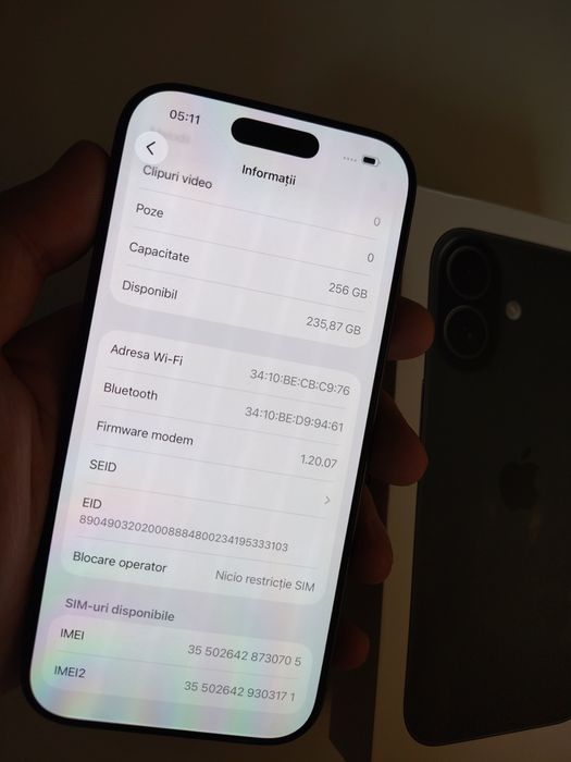Vand iPhone 17 - 256 GB - 100% Bat - 79 cicluri-  Cutie