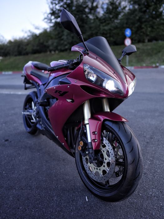 YAMAHA YZF R1 - Culoare speciala -