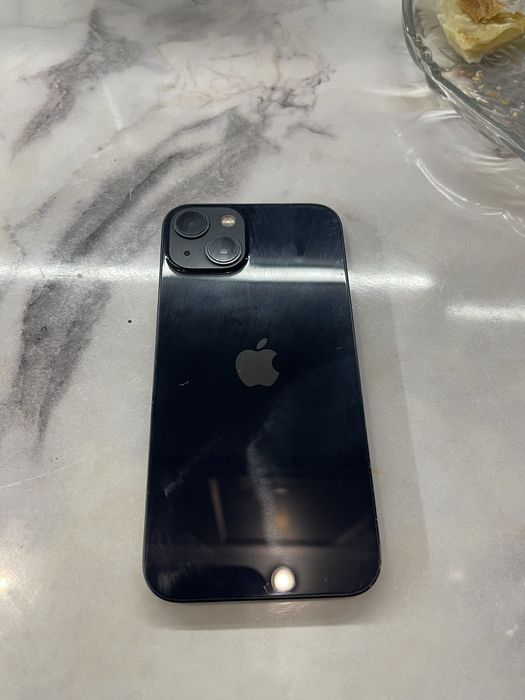 Продам iphone 13 (128GB)