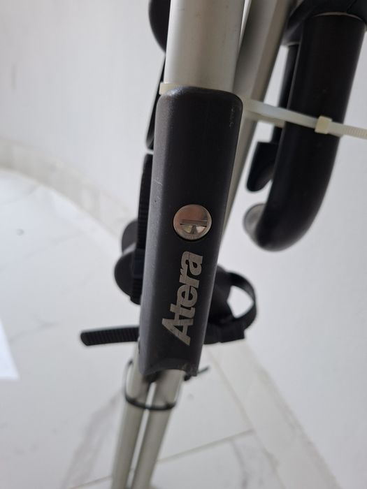 2 Suporți  biciclete nou