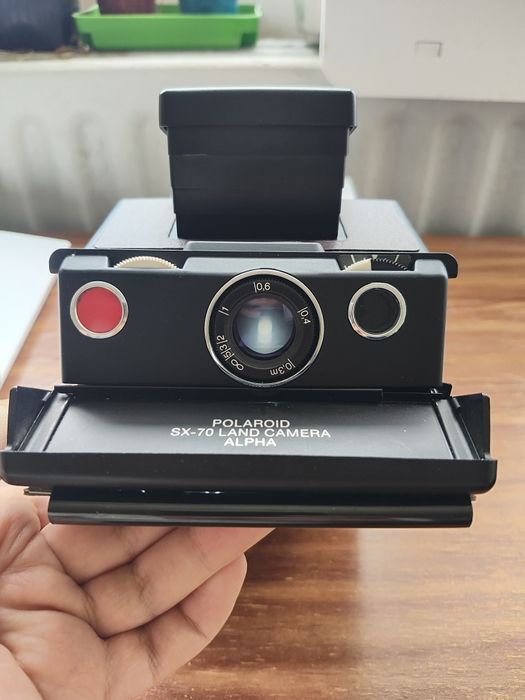 Продавам комплект Polaroid SX-70 Alpha, светкавица MiNT Flash Bar 2, филми и аксесоари